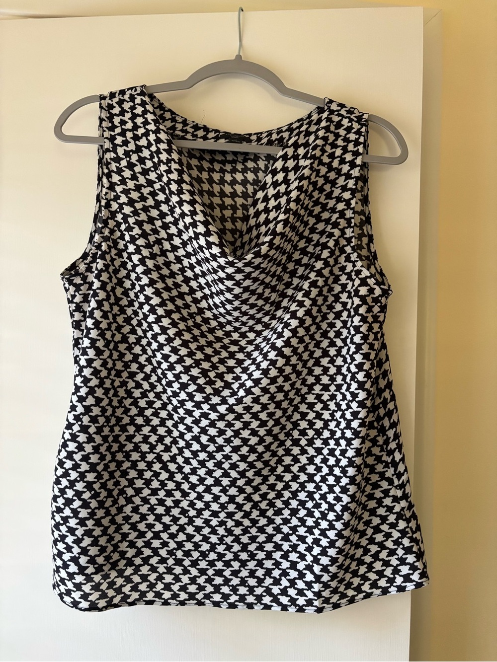 Ann Taylor Black and White Houndstooth Cowl Neck Tank